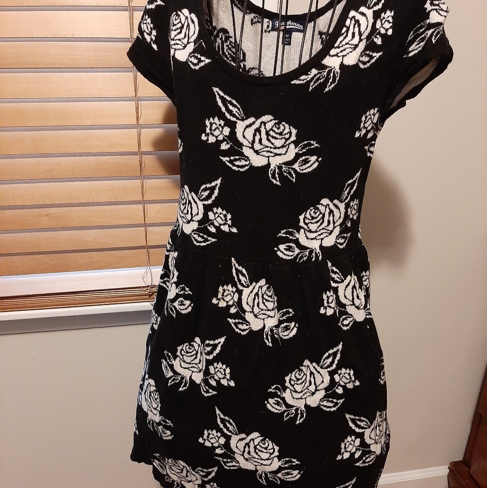 Rose sweater dress